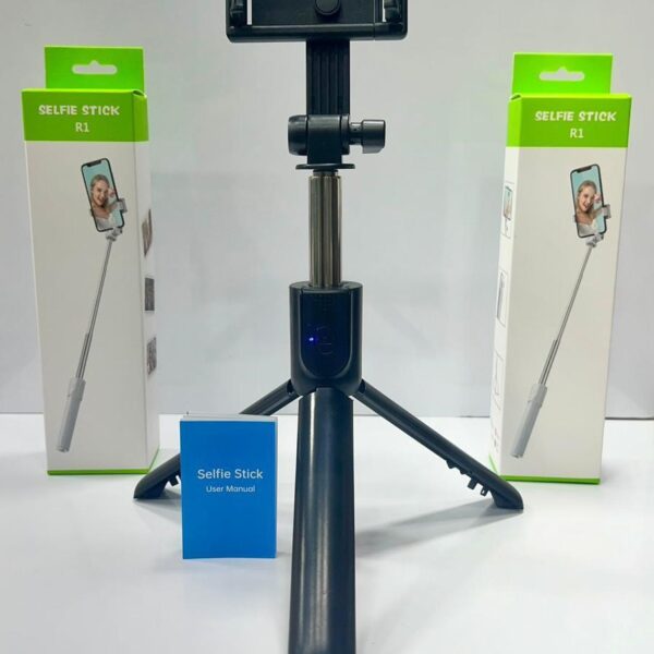 R1 Bluetooth Selfie Stick