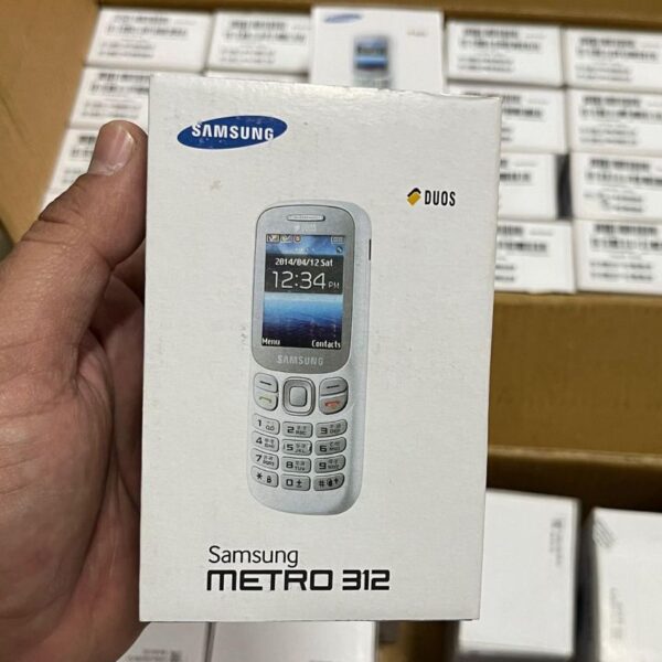 Samsung Metro 312 Mobile Phone (Imported)